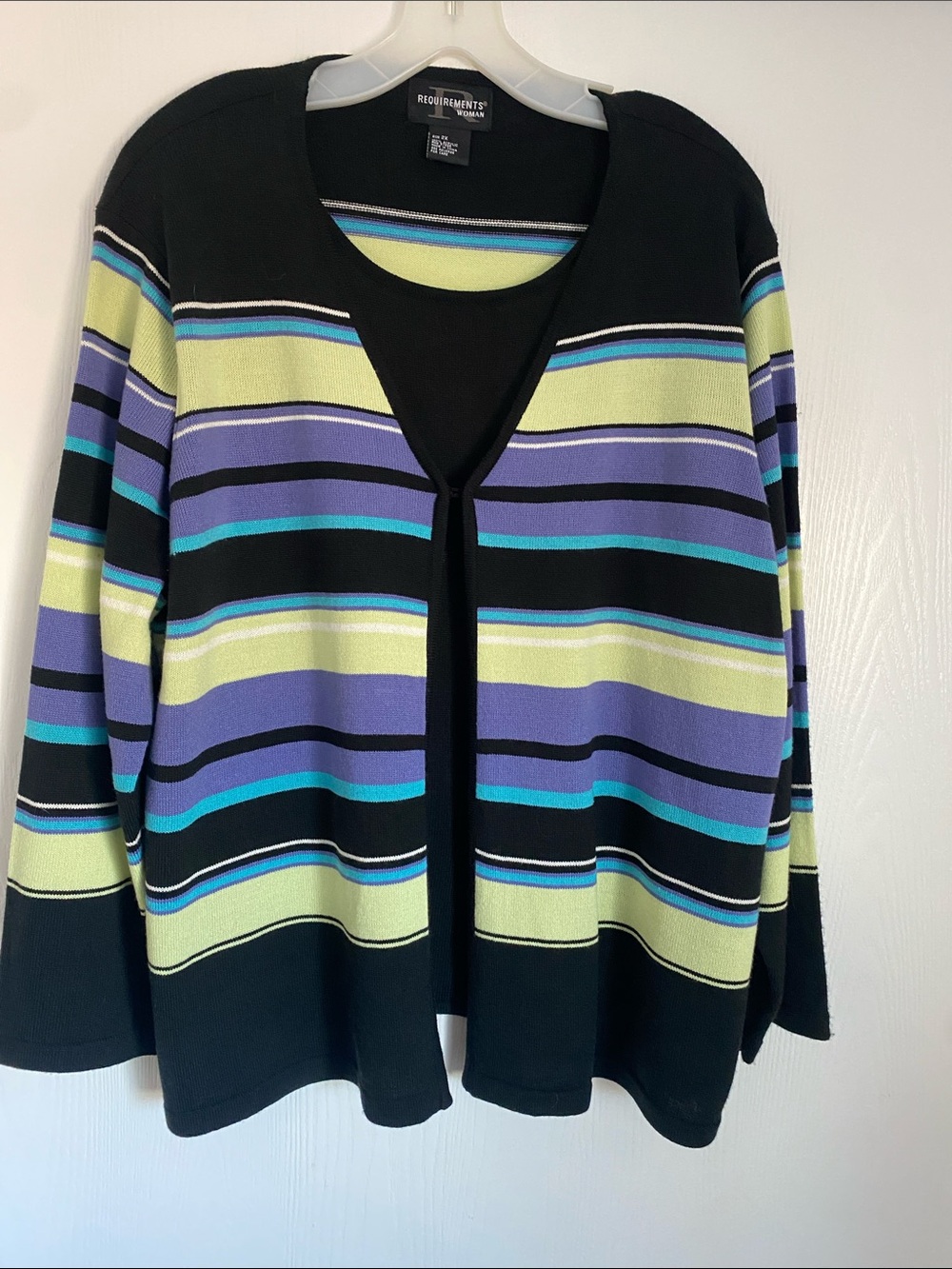 Vintage Requirements Women Striped Sweater